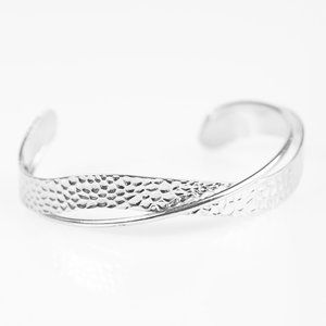 PAPARAZZI | Silver bangle bracelet